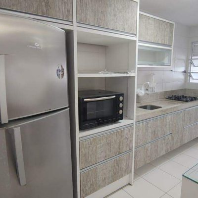 Apartamento com 66m², 2 quartos (sendo 1 suíte), 1 garagem, no bairro Nossa Senhora do Rosário em São José