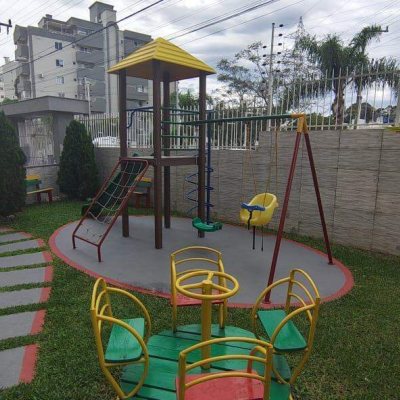 Apartamento com 66m², 2 quartos (sendo 1 suíte), 1 garagem, no bairro Nossa Senhora do Rosário em São José
