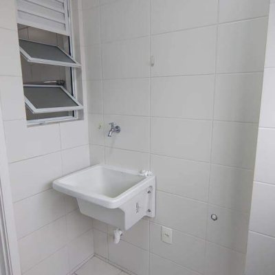 Apartamento com 66m², 2 quartos (sendo 1 suíte), 1 garagem, no bairro Nossa Senhora do Rosário em São José
