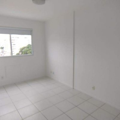 Apartamento com 66m², 2 quartos (sendo 1 suíte), 1 garagem, no bairro Nossa Senhora do Rosário em São José
