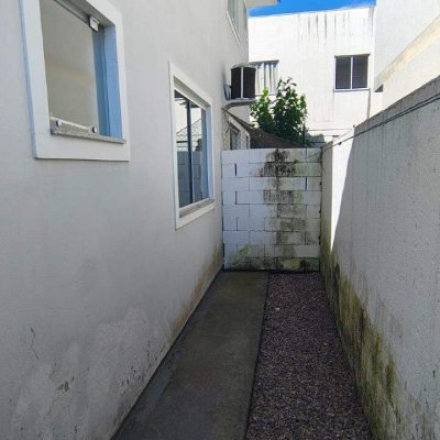 Apartamento com 59m², 2 quartos (sendo 1 suíte), no bairro Guarda do Cubatão em Palhoça