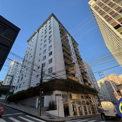 Apartamento com 57m², 1 quarto, no bairro Centro em Florianópolis
