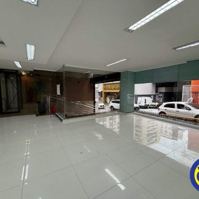 Loja com 134m², no bairro Centro em Florianópolis