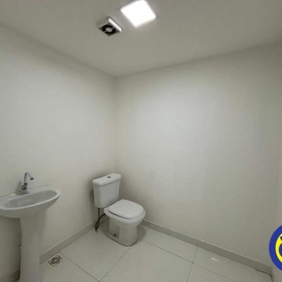 Loja com 134m², no bairro Centro em Florianópolis