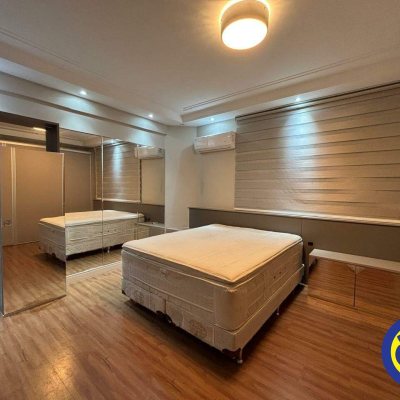 Apartamento com 109m², 3 quartos (sendo 2 suítes), 1 garagem, no bairro Centro em Florianópolis