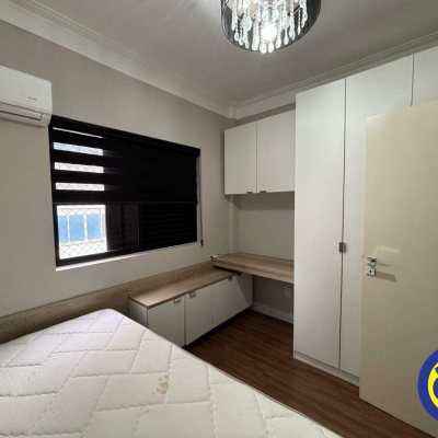 Apartamento com 109m², 3 quartos (sendo 2 suítes), 1 garagem, no bairro Centro em Florianópolis
