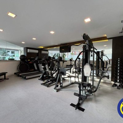 Apartamento com 130m², 3 quartos (sendo 2 suítes), 2 garagens, no bairro Agronômica em Florianópolis