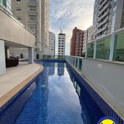 Apartamento com 130m², 3 quartos (sendo 2 suítes), 2 garagens, no bairro Agronômica em Florianópolis