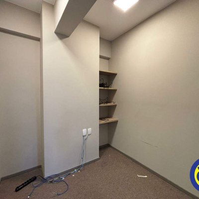 Sala com 84m², 1 garagem, no bairro Centro em Florianópolis