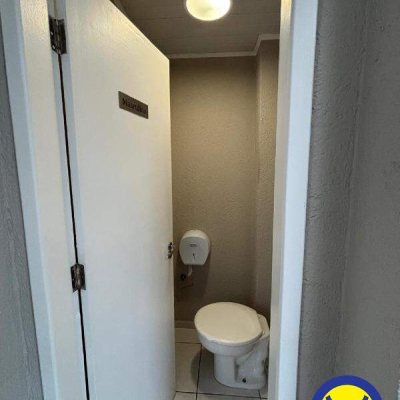 Sala com 86m², no bairro Centro em Florianópolis