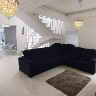 Casa com 392m², 3 quartos (sendo 1 suíte), 1 garagem, no bairro Pedra Branca em Palhoça