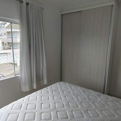 Casa com 392m², 3 quartos (sendo 1 suíte), 1 garagem, no bairro Pedra Branca em Palhoça
