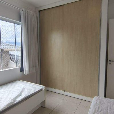 Casa com 392m², 3 quartos (sendo 1 suíte), 1 garagem, no bairro Pedra Branca em Palhoça