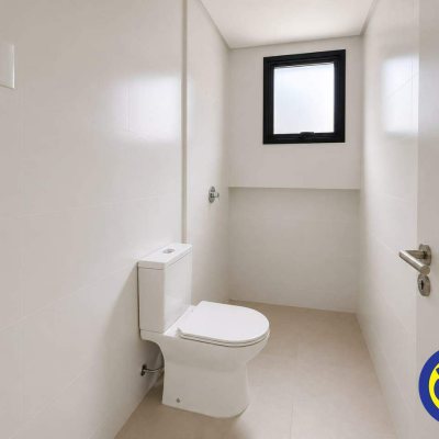 Apartamento com 135m², 2 quartos (sendo 2 suítes), 1 garagem, no bairro Centro em Florianópolis