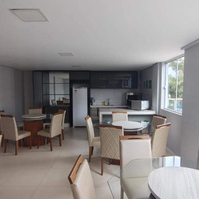 Apartamento com 65m², 2 quartos (sendo 1 suíte), 2 garagens, no bairro Pedra Branca em Palhoça