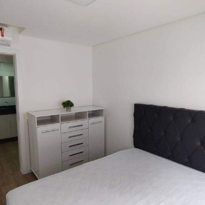 Apartamento com 65m², 2 quartos (sendo 1 suíte), 2 garagens, no bairro Pedra Branca em Palhoça