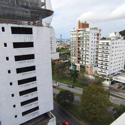 Apartamento com 65m², 2 quartos (sendo 1 suíte), 2 garagens, no bairro Pedra Branca em Palhoça