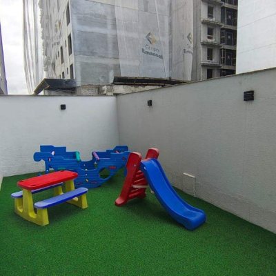 Apartamento com 65m², 2 quartos (sendo 1 suíte), 2 garagens, no bairro Pedra Branca em Palhoça
