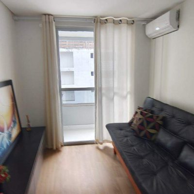 Apartamento com 65m², 2 quartos (sendo 1 suíte), 2 garagens, no bairro Pedra Branca em Palhoça