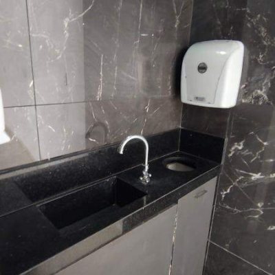 Loja com 105m², 2 garagens, no bairro Centro em Palhoça