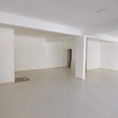 Loja com 105m², 2 garagens, no bairro Centro em Palhoça