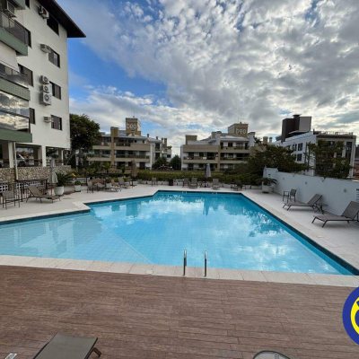 Apartamento com 94m², 3 quartos (sendo 1 suíte), 1 garagem, no bairro João Paulo em Florianópolis