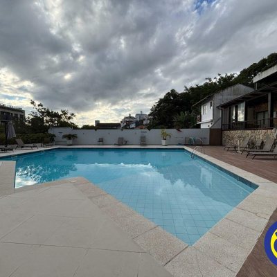 Apartamento com 94m², 3 quartos (sendo 1 suíte), 1 garagem, no bairro João Paulo em Florianópolis