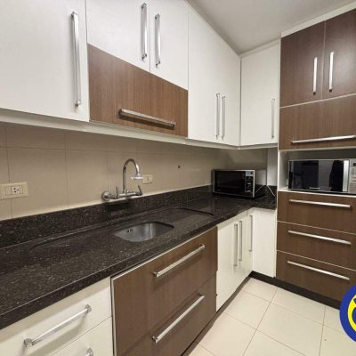 Apartamento com 94m², 3 quartos (sendo 1 suíte), 1 garagem, no bairro João Paulo em Florianópolis