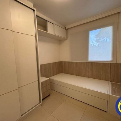 Apartamento com 94m², 3 quartos (sendo 1 suíte), 1 garagem, no bairro João Paulo em Florianópolis
