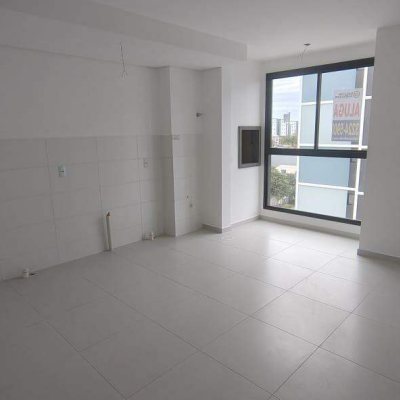 Apartamento com 50m², 2 quartos, 1 garagem, no bairro Serraria em São José
