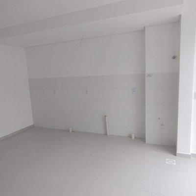 Apartamento com 50m², 2 quartos, 1 garagem, no bairro Serraria em São José
