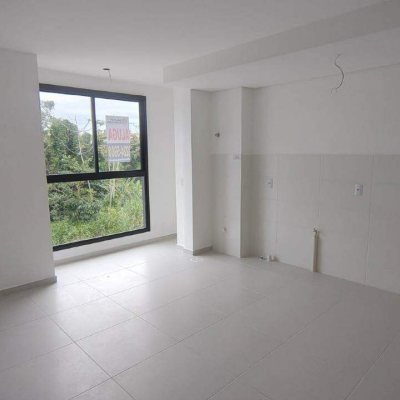 Apartamento com 50m², 2 quartos, 1 garagem, no bairro Serraria em São José