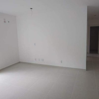 Apartamento com 50m², 2 quartos, 1 garagem, no bairro Serraria em São José