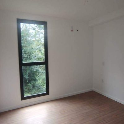 Apartamento com 50m², 2 quartos, 1 garagem, no bairro Serraria em São José
