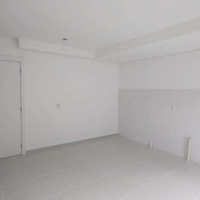 Apartamento com 50m², 2 quartos, 1 garagem, no bairro Serraria em São José