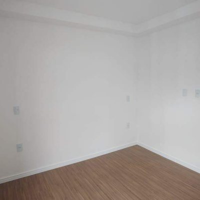 Apartamento com 50m², 2 quartos, 1 garagem, no bairro Serraria em São José