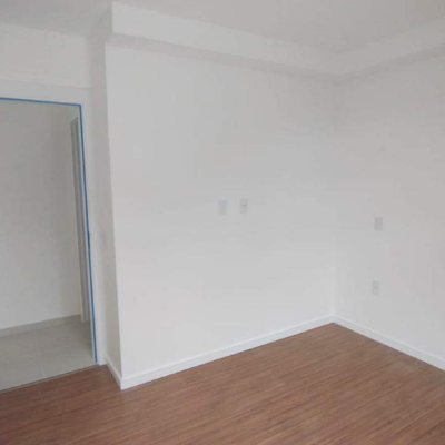 Apartamento com 50m², 2 quartos, 1 garagem, no bairro Serraria em São José