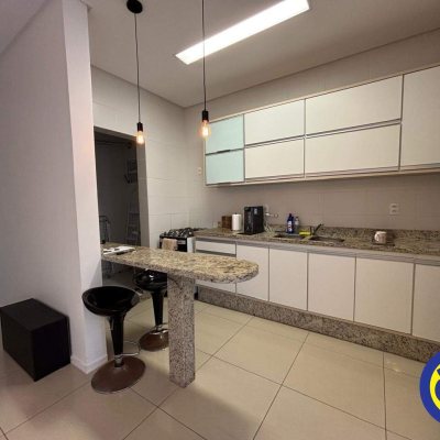 Apartamento com 92m², 3 quartos (sendo 1 suíte), 1 garagem, no bairro Campeche em Florianópolis