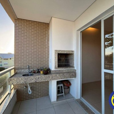 Apartamento com 92m², 3 quartos (sendo 1 suíte), 1 garagem, no bairro Campeche em Florianópolis