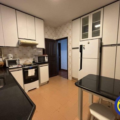 Casa com 240m², 4 quartos (sendo 2 suítes), 6 garagens, no bairro Lagoa da Conceição em Florianópolis
