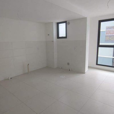 Apartamento com 50m², 2 quartos, 1 garagem, no bairro Serraria em São José