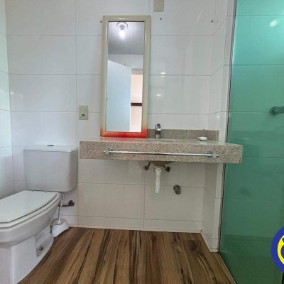 Apartamento com 81m², 2 quartos (sendo 1 suíte), 2 garagens, no bairro Itacorubi em Florianópolis