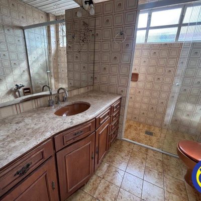 Apartamento com 108m², 2 quartos (sendo 1 suíte), 1 garagem, no bairro Agronômica em Florianópolis