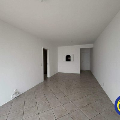 Apartamento com 108m², 2 quartos (sendo 1 suíte), 1 garagem, no bairro Agronômica em Florianópolis