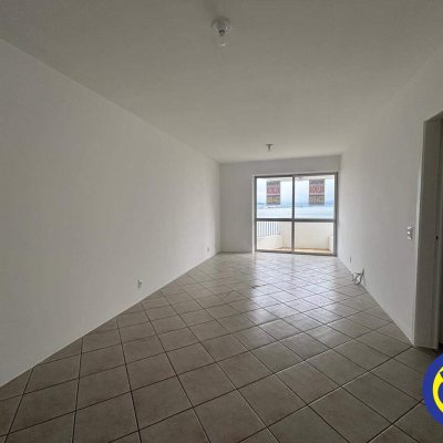 Apartamento com 108m², 2 quartos (sendo 1 suíte), 1 garagem, no bairro Agronômica em Florianópolis