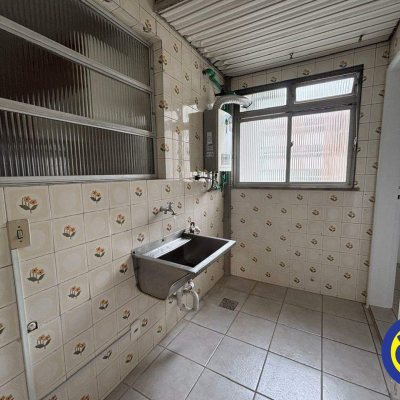 Apartamento com 108m², 2 quartos (sendo 1 suíte), 1 garagem, no bairro Agronômica em Florianópolis