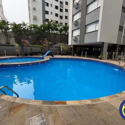 Apartamento com 108m², 2 quartos (sendo 1 suíte), 1 garagem, no bairro Agronômica em Florianópolis