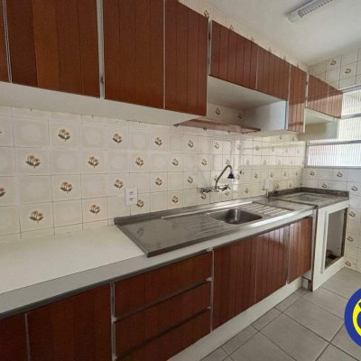 Apartamento com 108m², 2 quartos (sendo 1 suíte), 1 garagem, no bairro Agronômica em Florianópolis