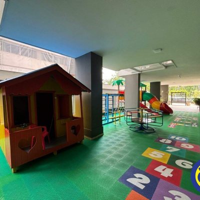 Apartamento com 108m², 2 quartos (sendo 1 suíte), 1 garagem, no bairro Agronômica em Florianópolis
