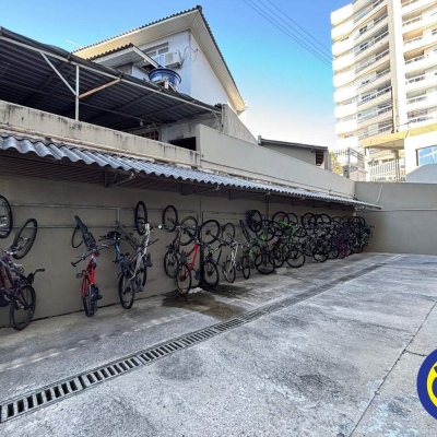 Apartamento com 46m², 1 quarto, 1 garagem, no bairro Agronômica em Florianópolis